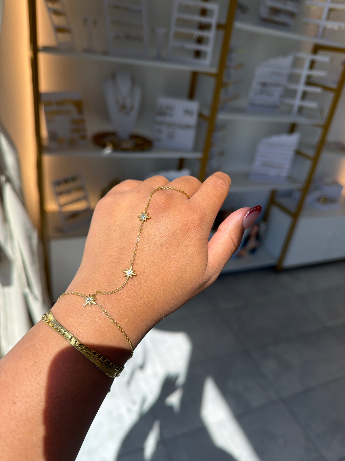 Stellar Hand chain