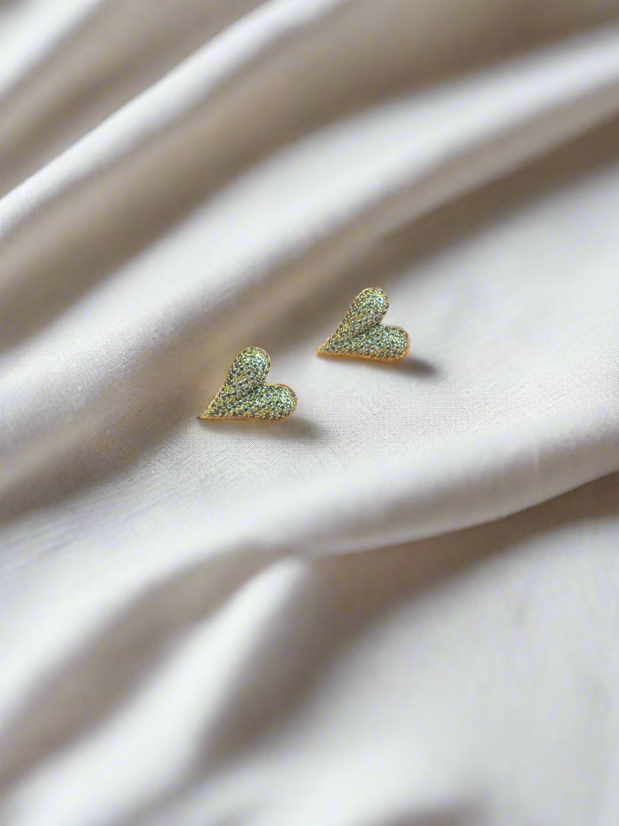 Sparkly heart Studs