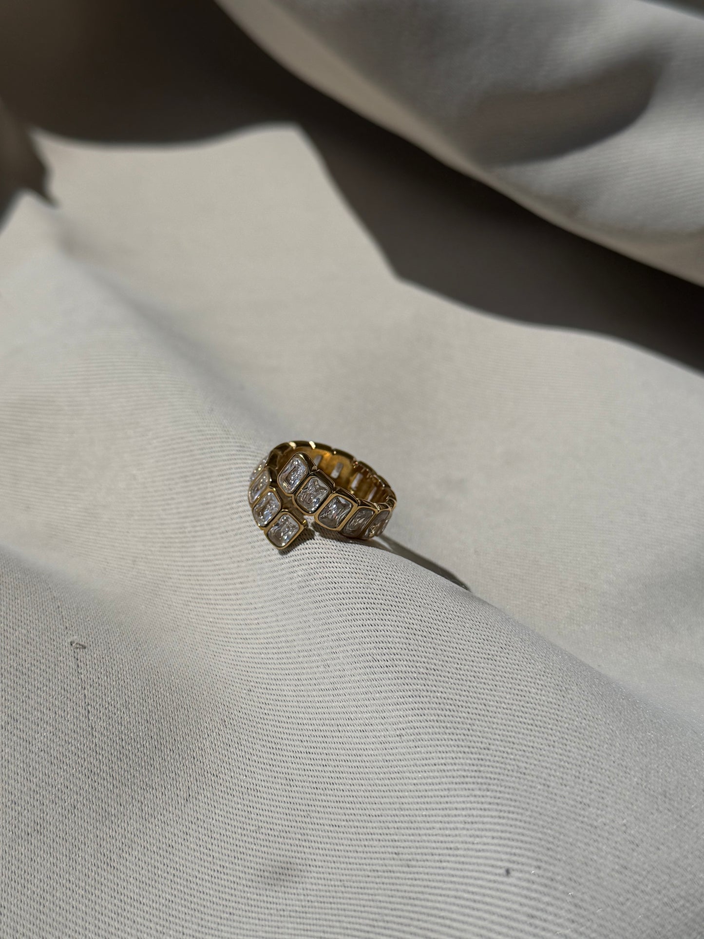 Twirl Brillante Ring