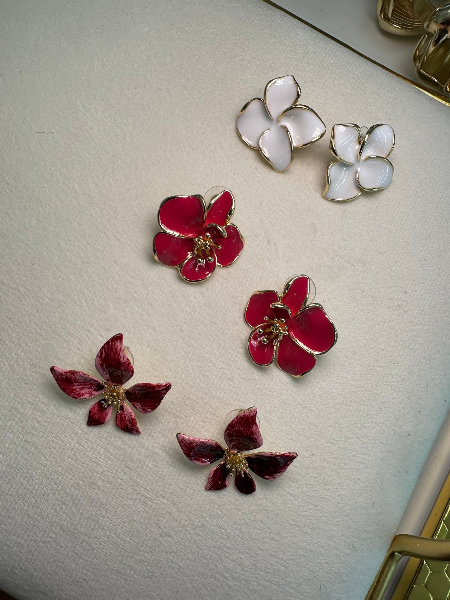 Eve Stud Earrings
