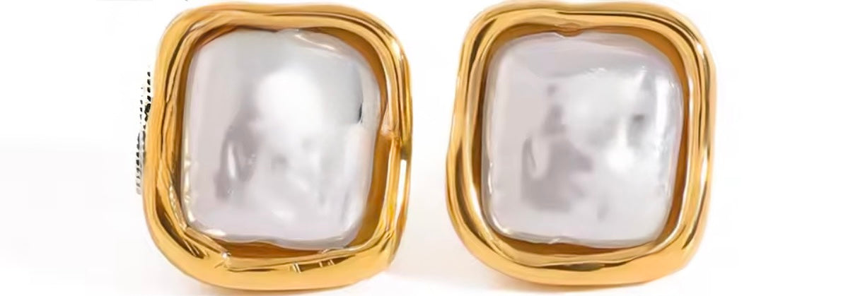 Cata pearl earrings
