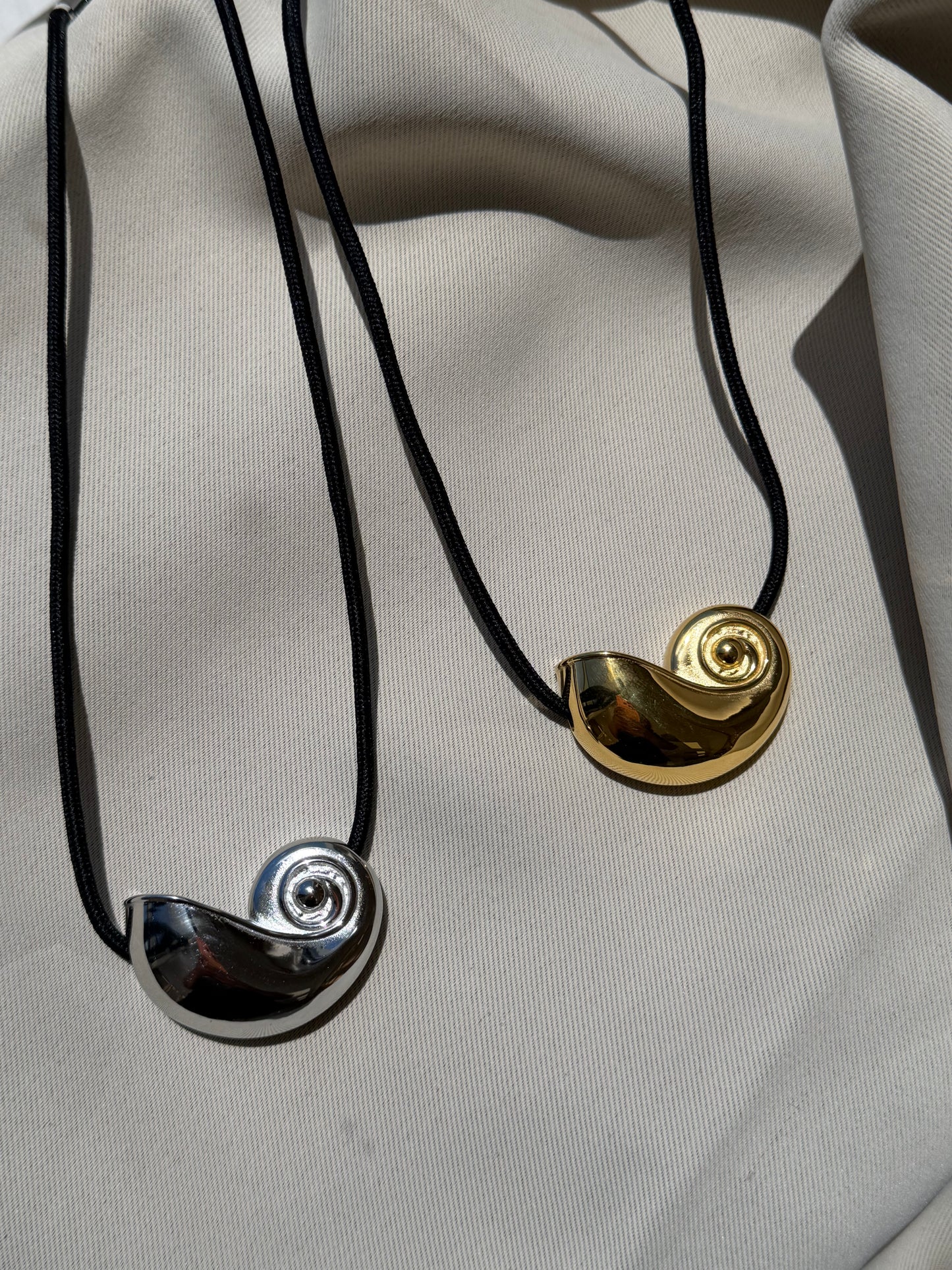 Caracol necklace