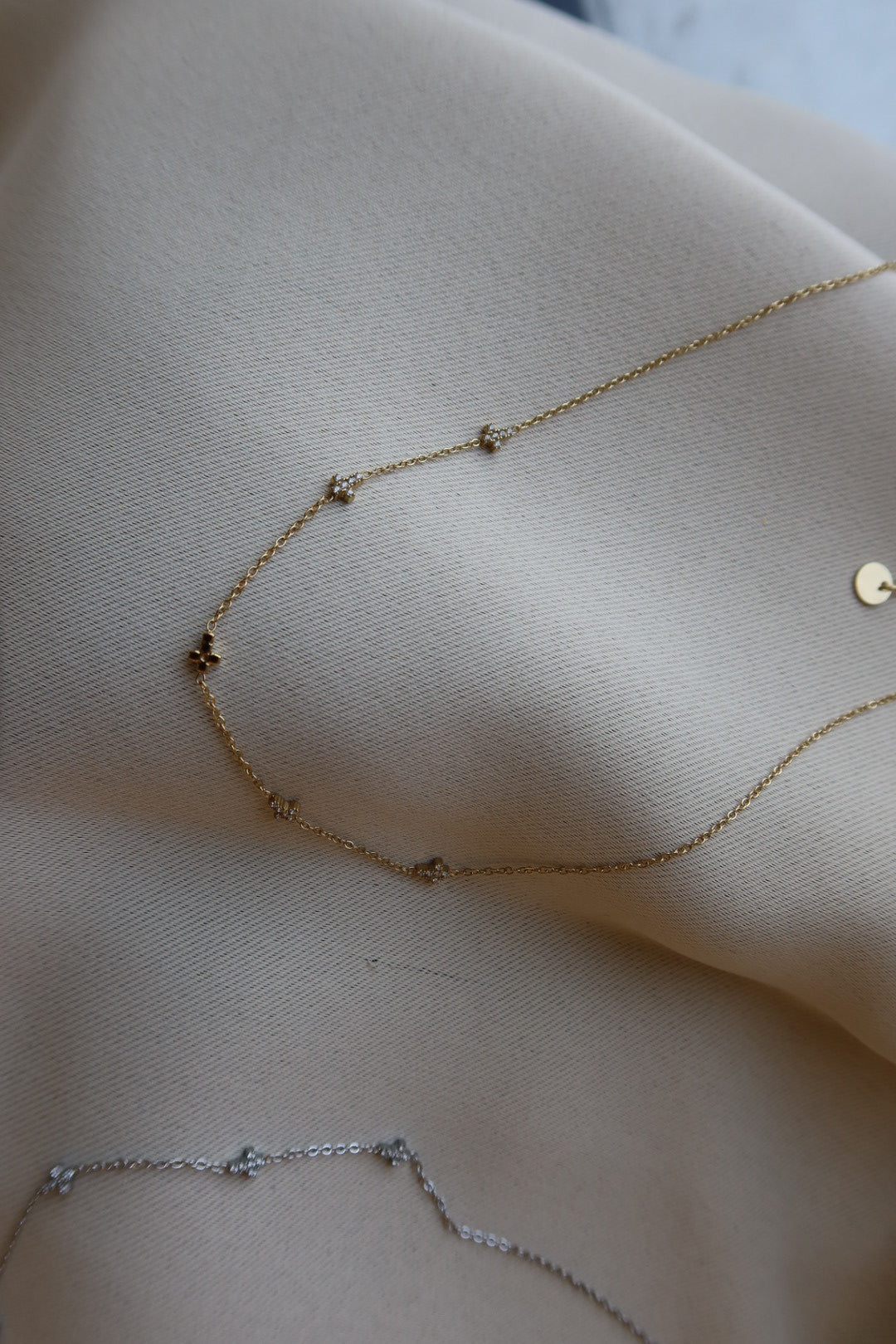 Mini cross necklace