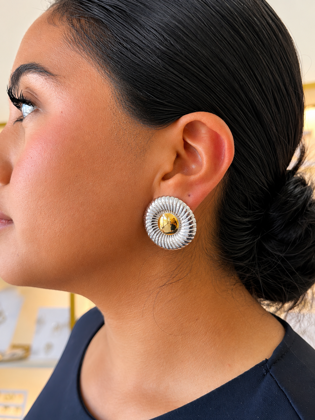 Lines Botón Two Tone Earrings