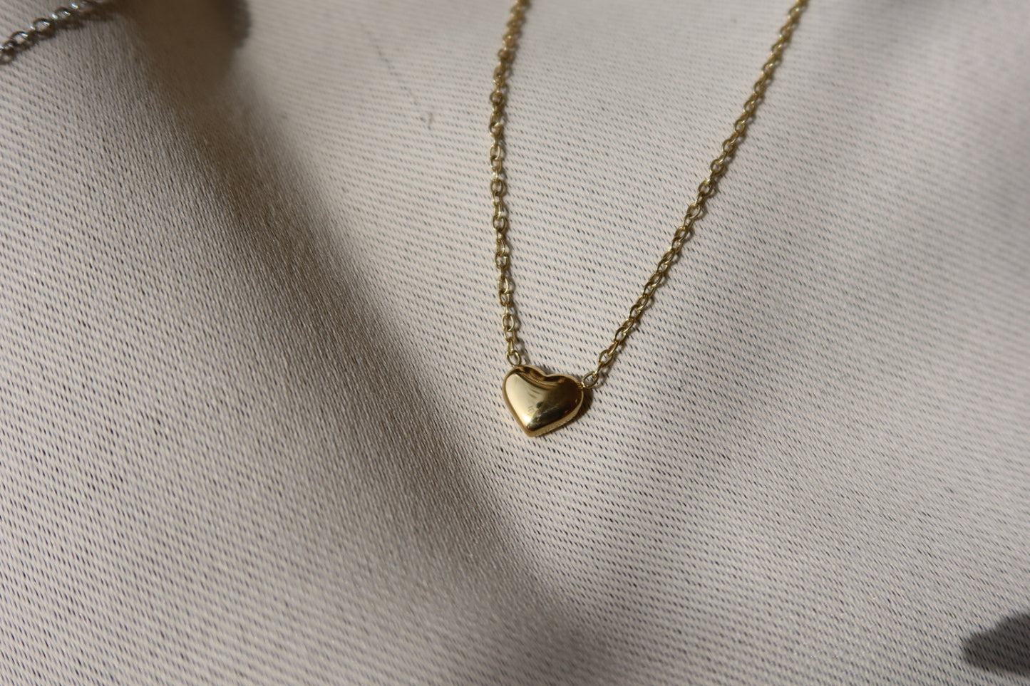 Mini heart necklace