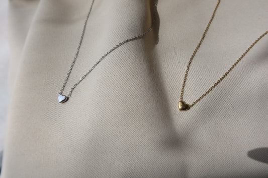 Mini heart necklace
