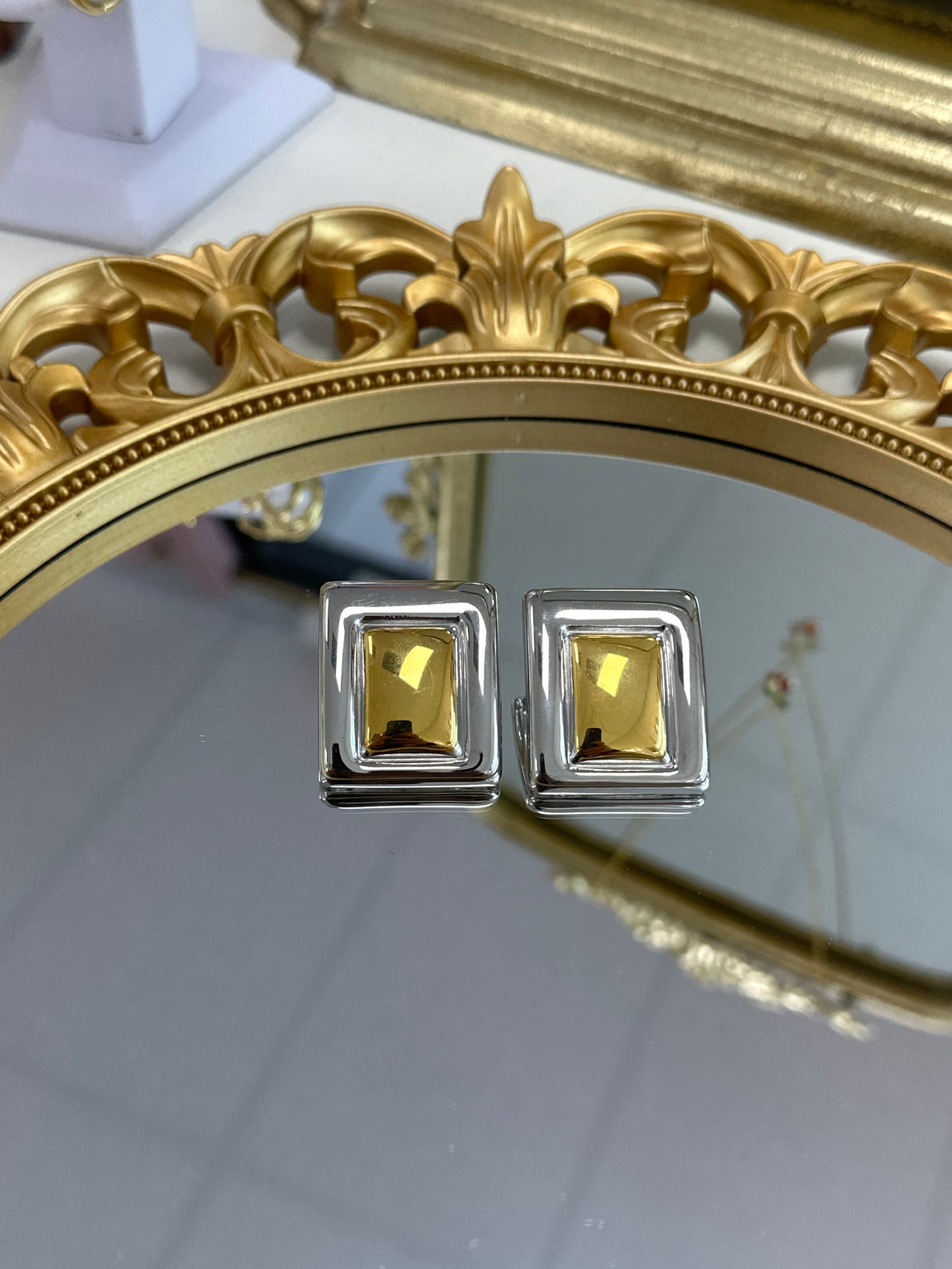 Two tone studs