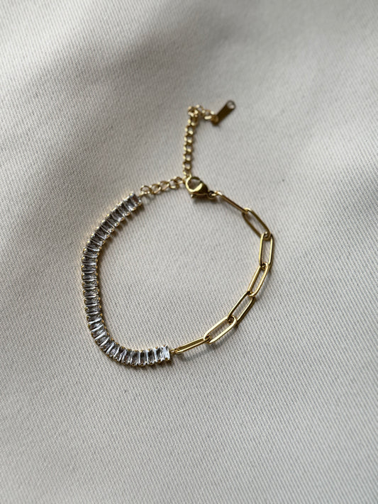 Tennis paper clip bracelet