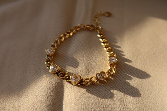 Timeless heart bracelet