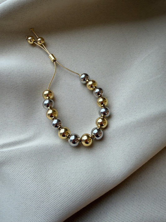 Large two tone beaded bracelet