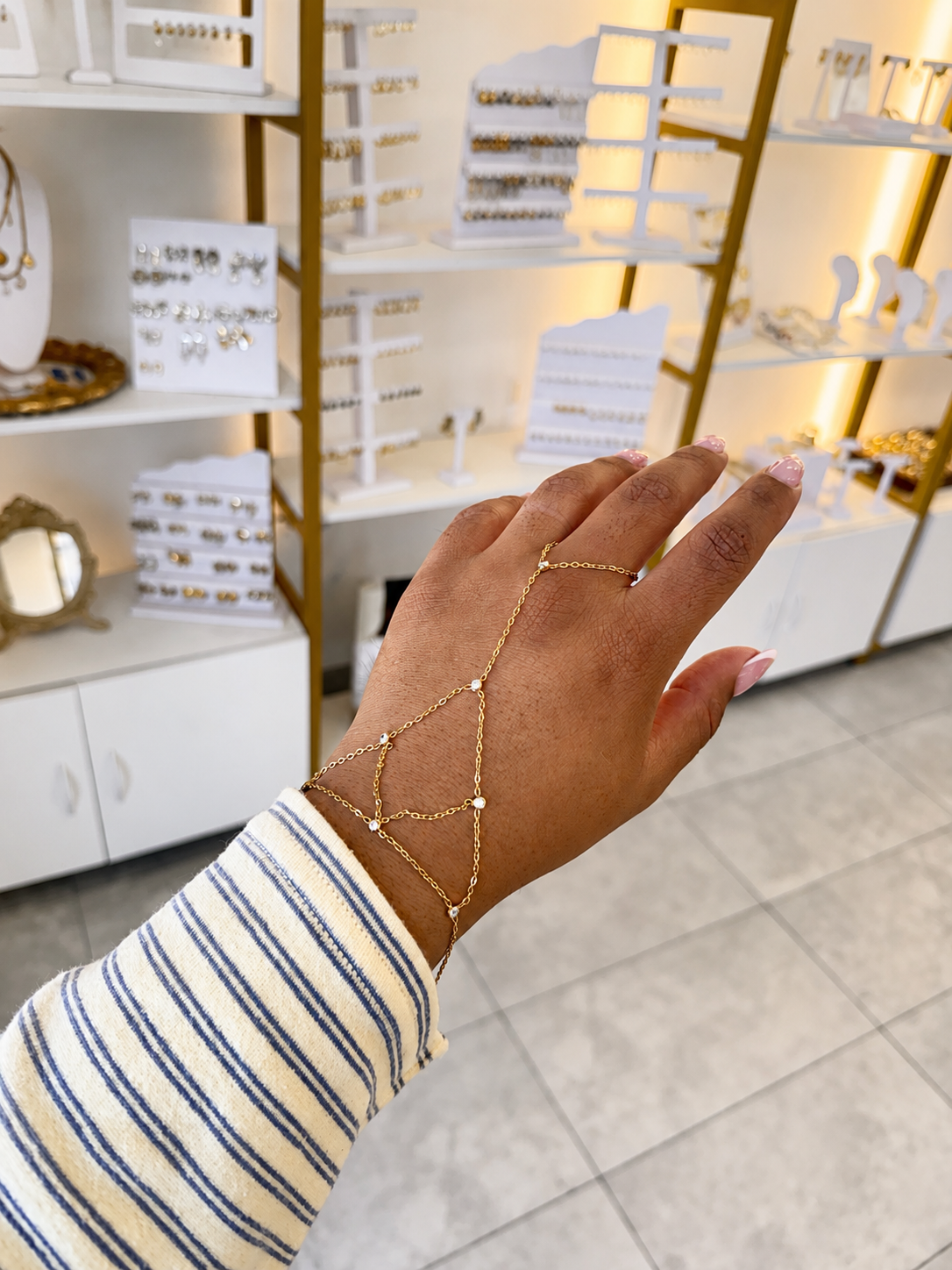 Hand chains