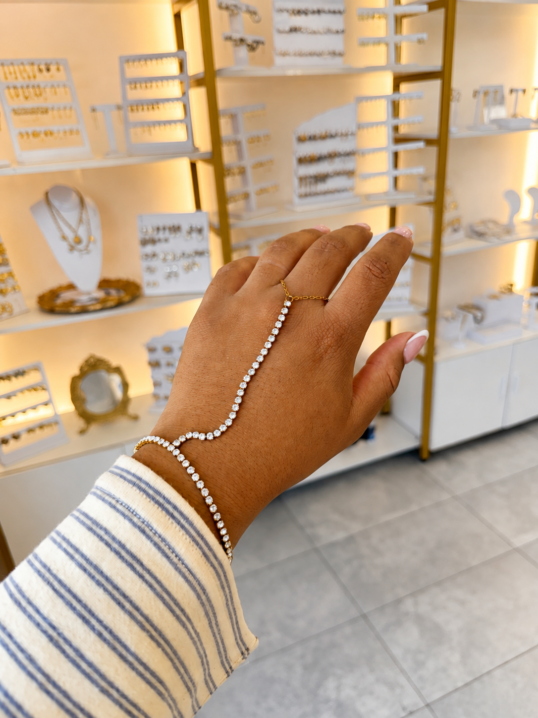 Hand chains