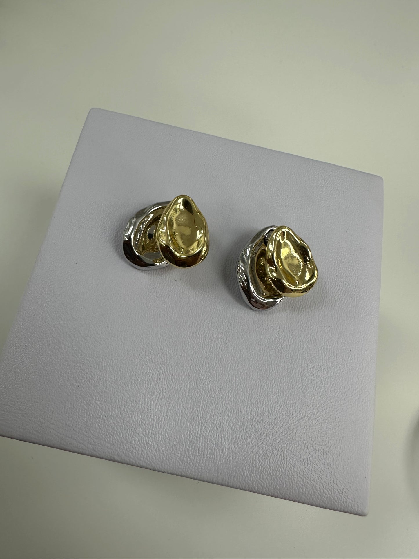 Olivia Two-Tone Studs