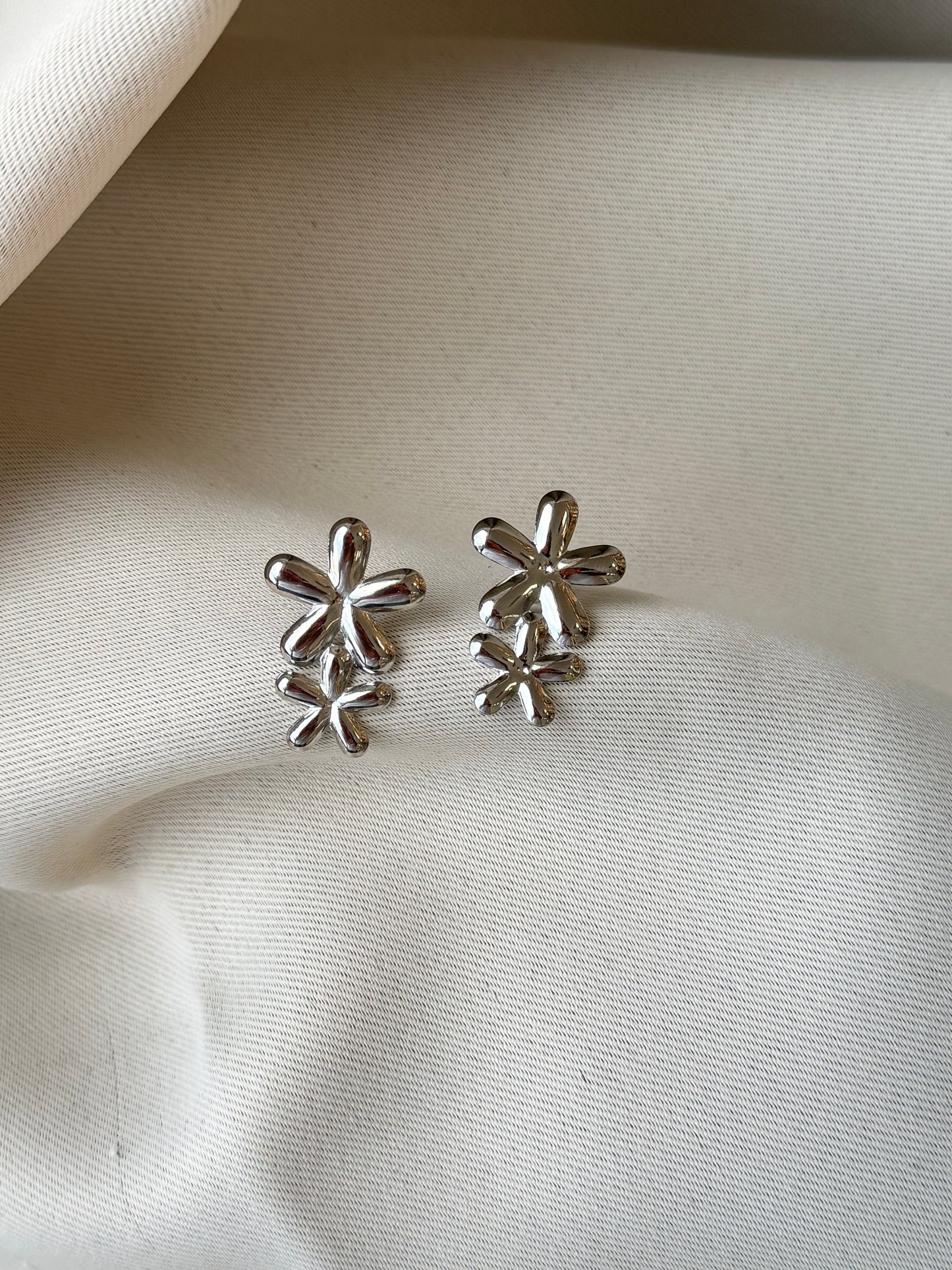 Hailey earrings