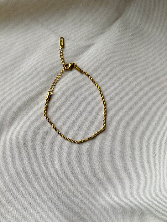 Thin rope bracelet