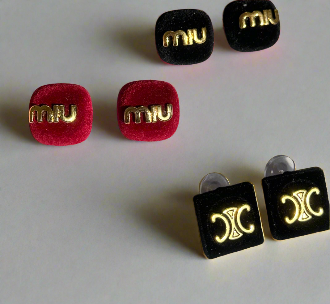 Velvet earrings