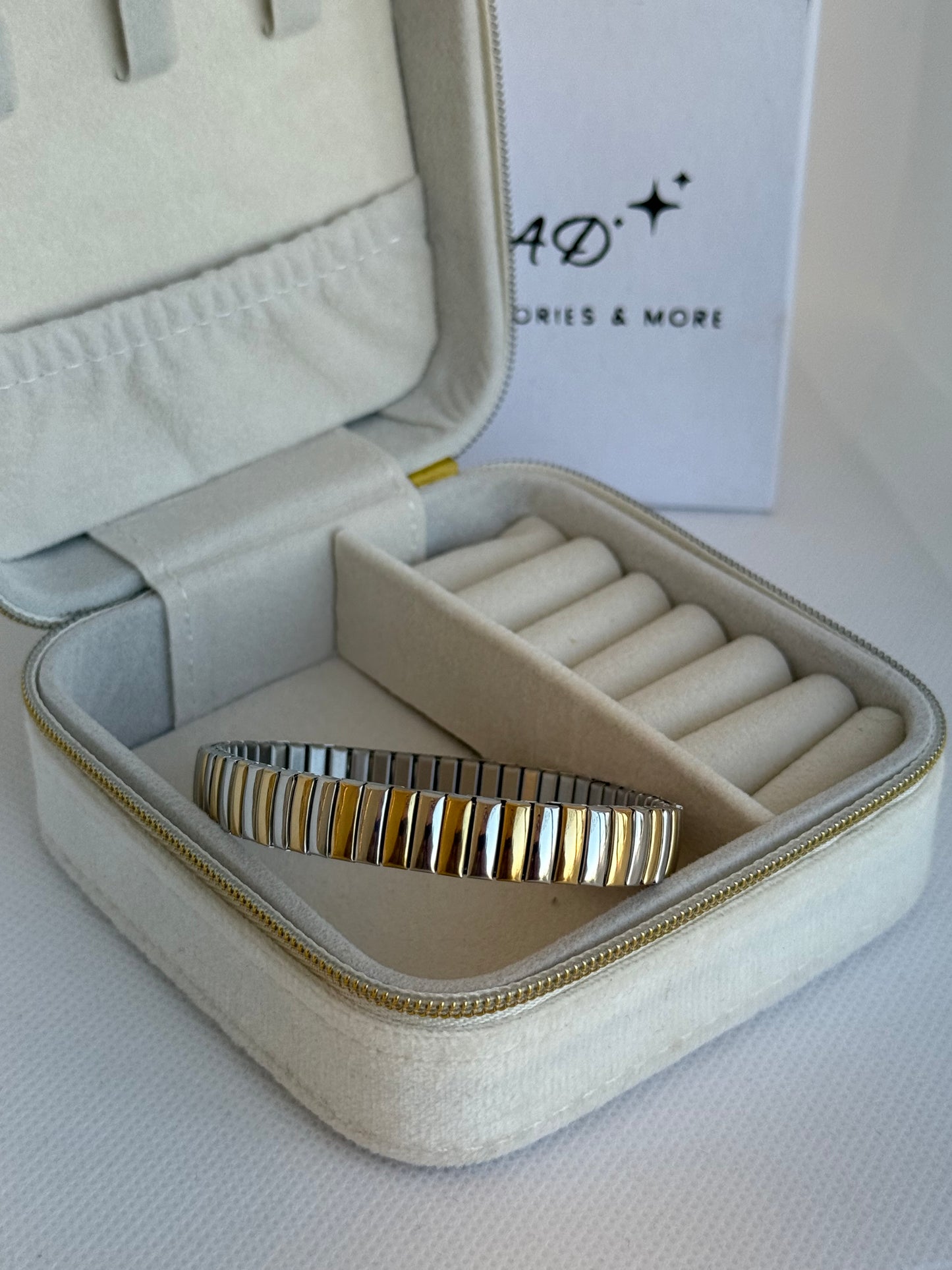 Becca bracelet