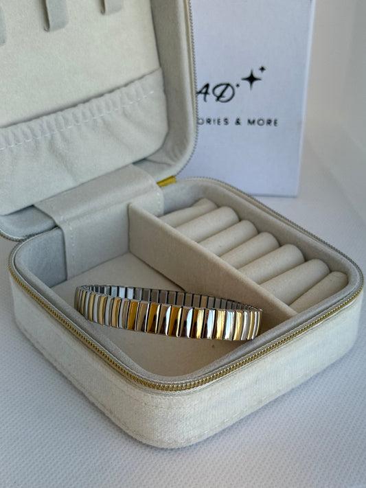 Becca bracelet