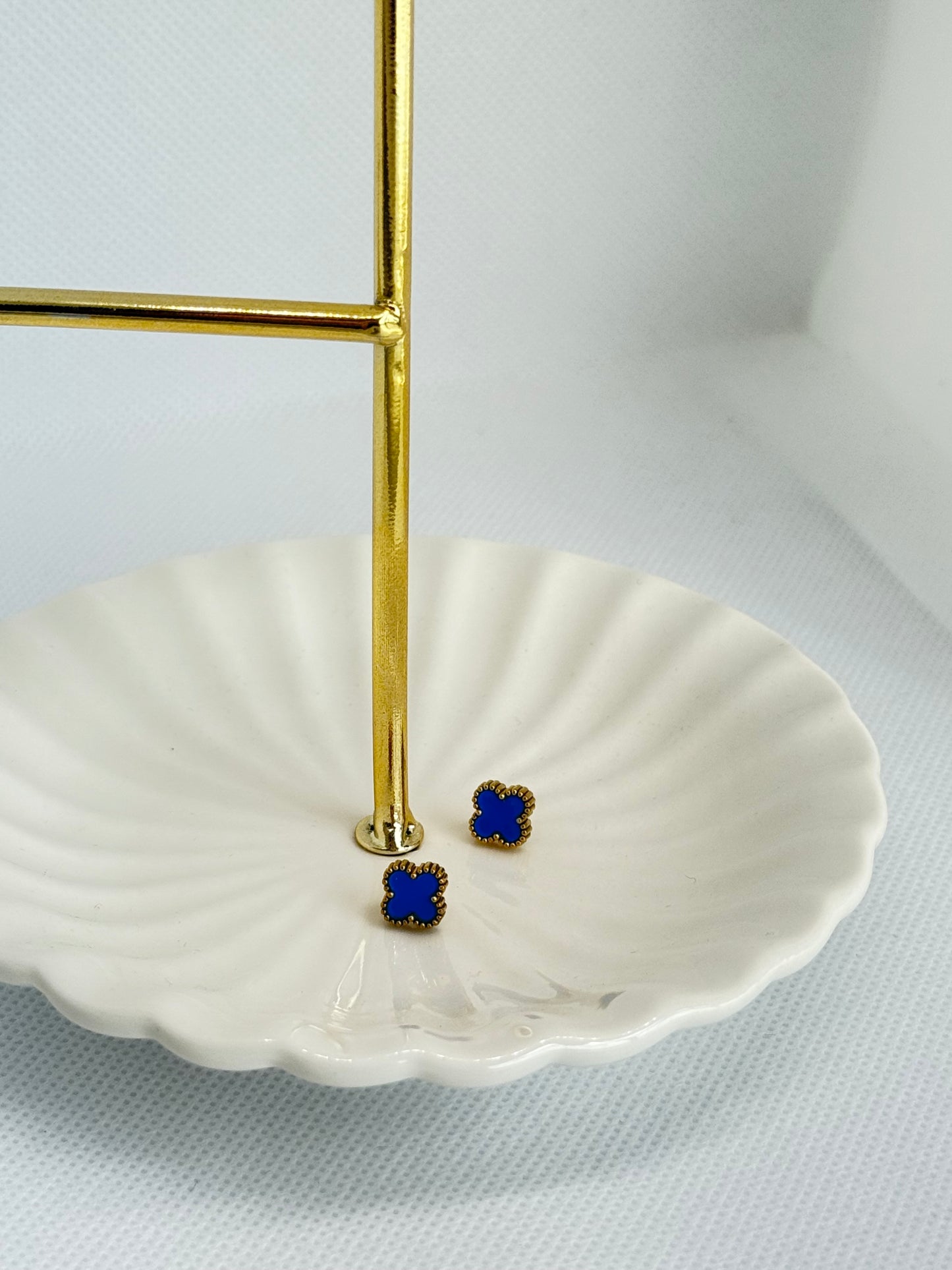 Mini VC earrings