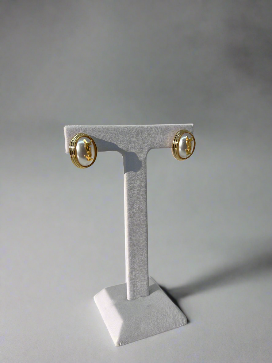 Oval Studs