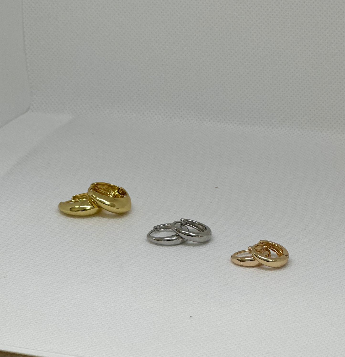 Clara Mini Hoops