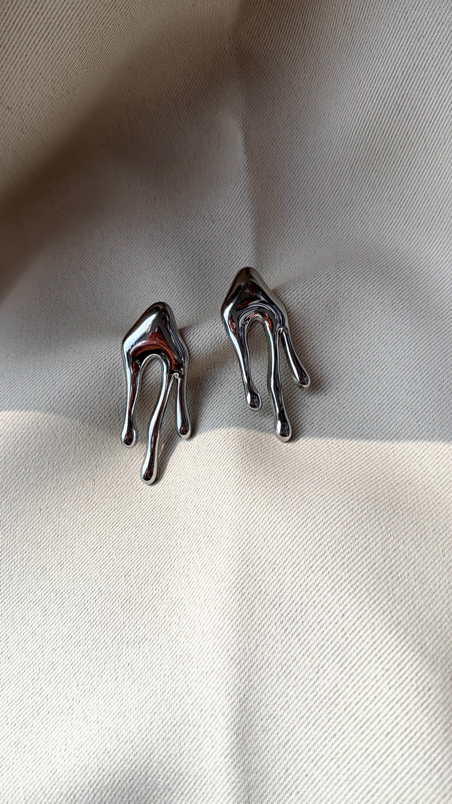 Drip earrings