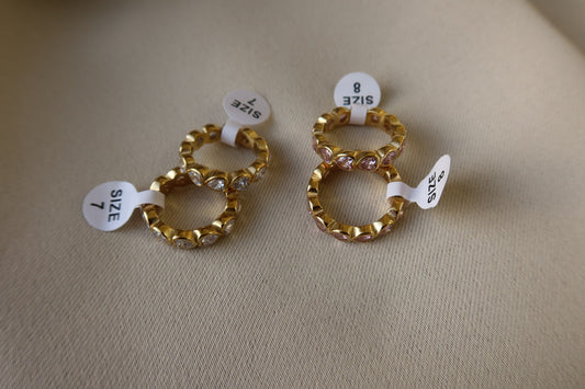 Love all around ring