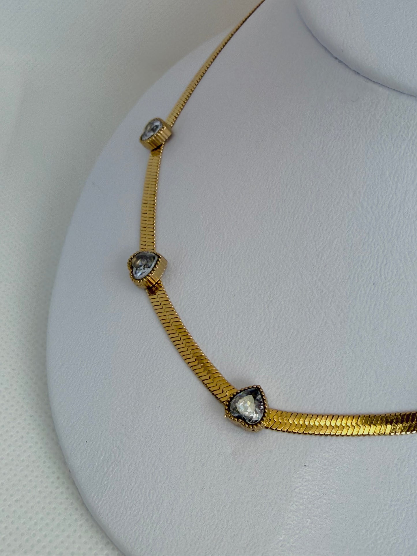 Les necklace