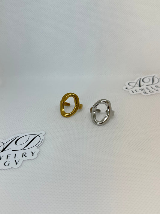 Oval ring