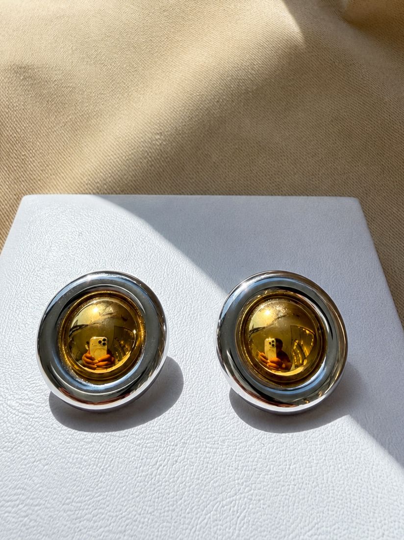 Botón Two Tone Earrings