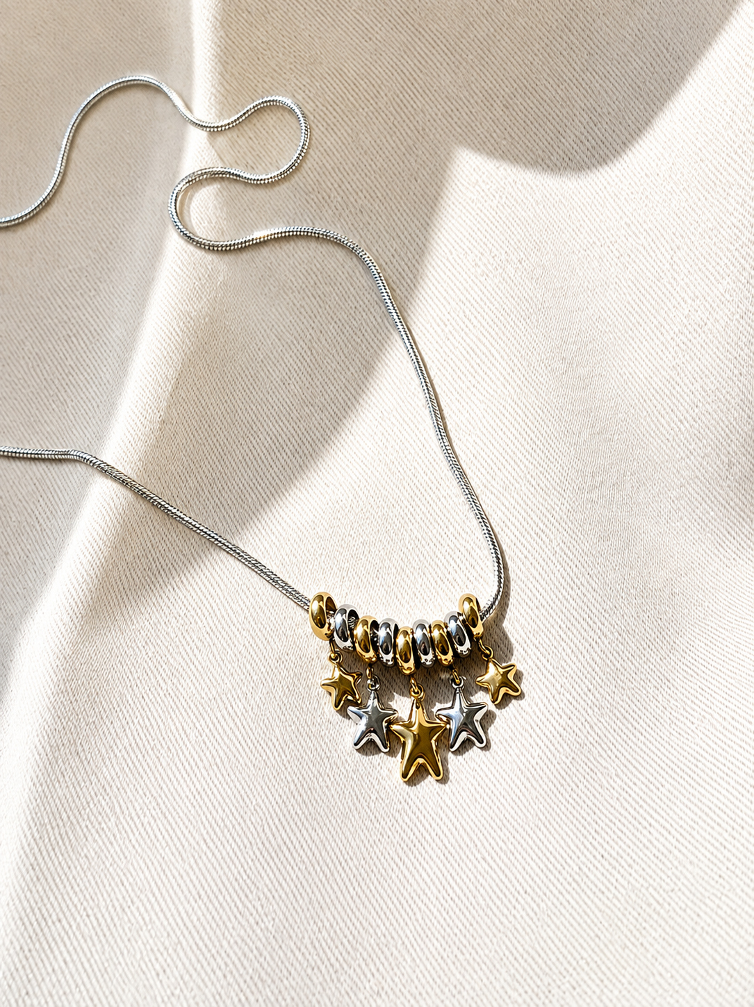 Multi-Estrella Necklace