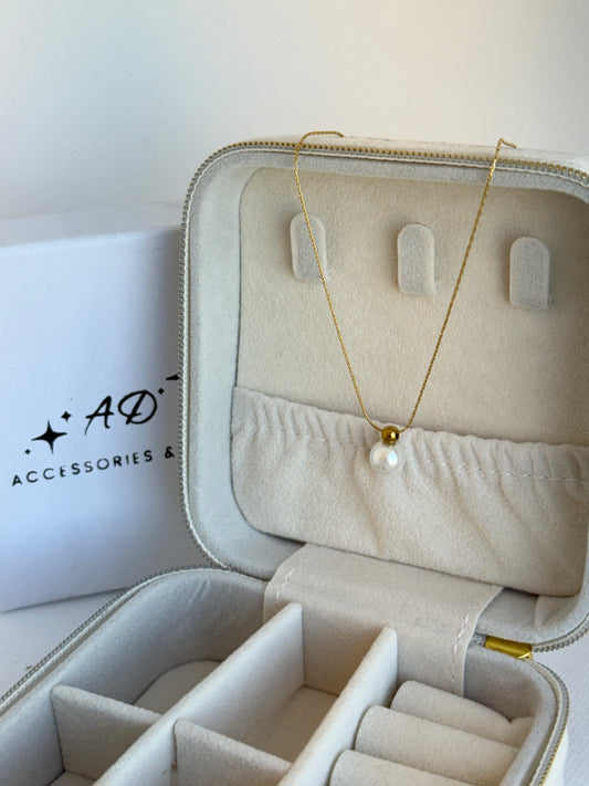 Monse necklace