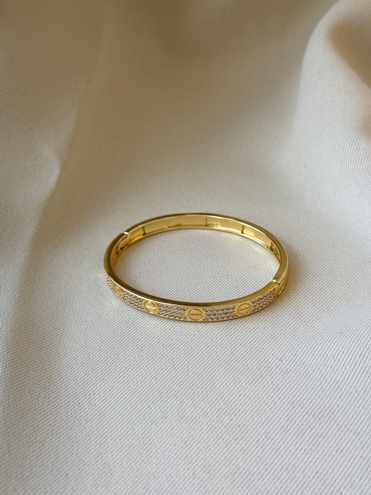 Cart CZ bangle