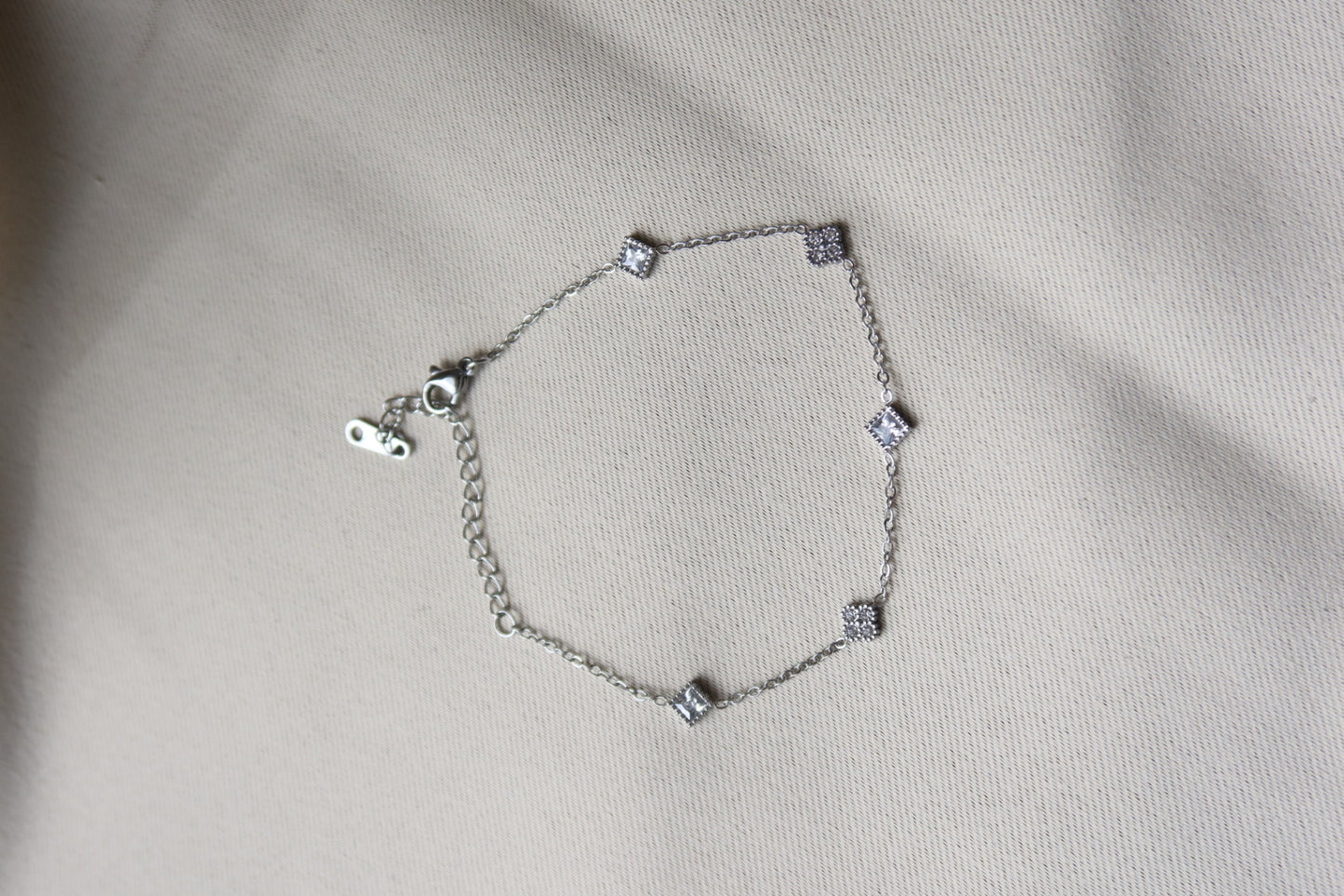 clover bracelet